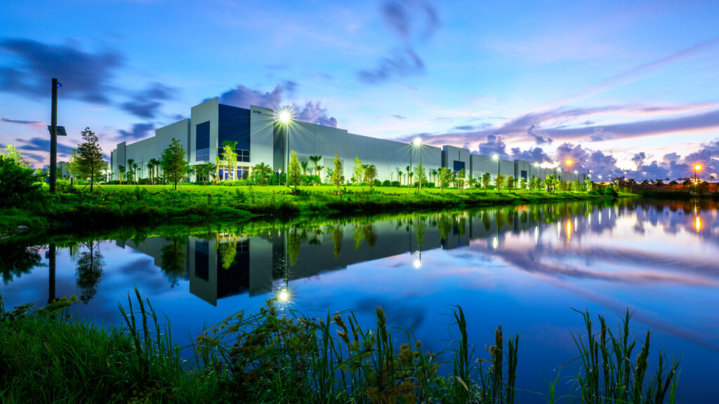 Bridge-Portfolio-BP 595 exterior dusk