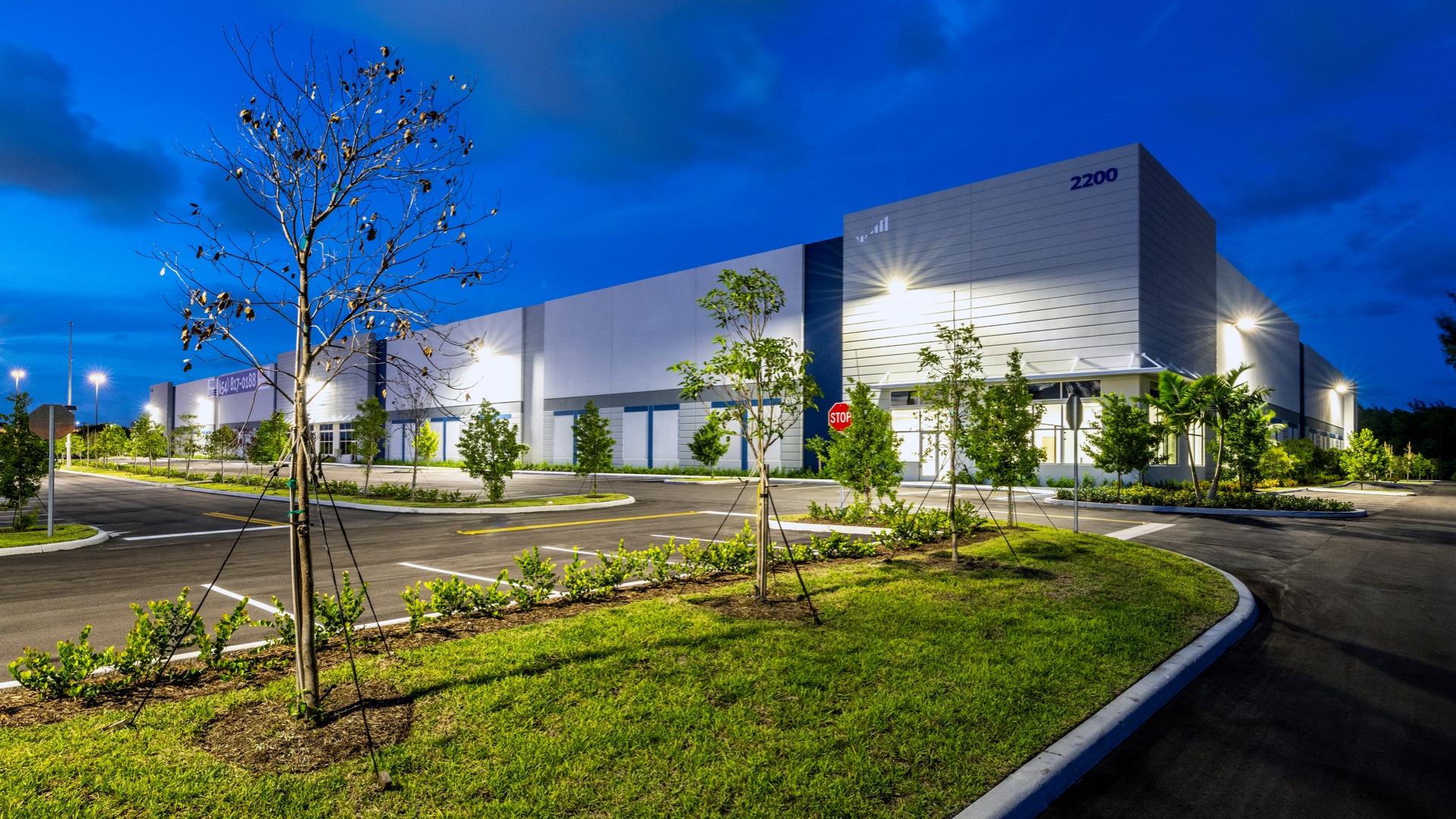 Bridge-Portfolio-BP Everglades exterior dusk