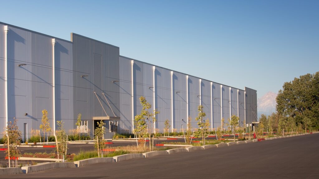 Bridge-Portfolio-BP I5 Portland exterior building