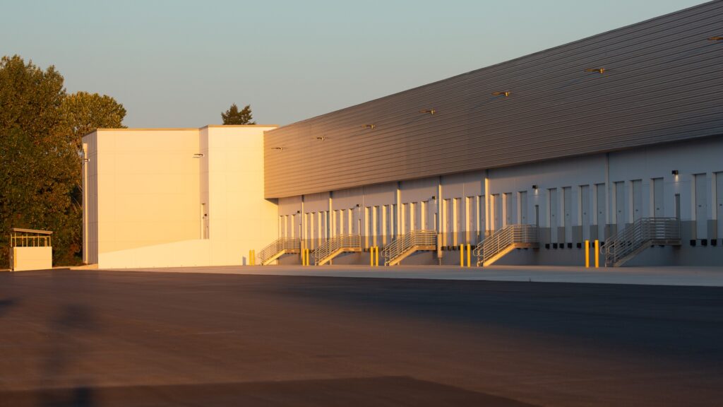 Bridge-Portfolio-BP I5 Portland exterior garages