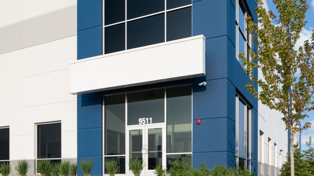 BP Schiller Park III-01-building exterior