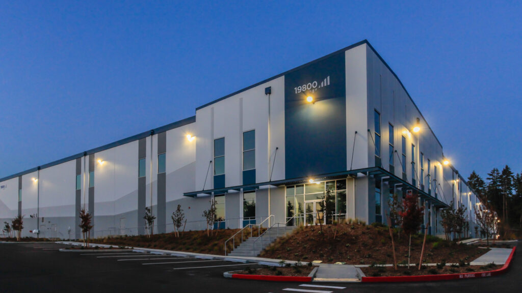 Bridge-Portfolio-BP SeaTac 300 exterior